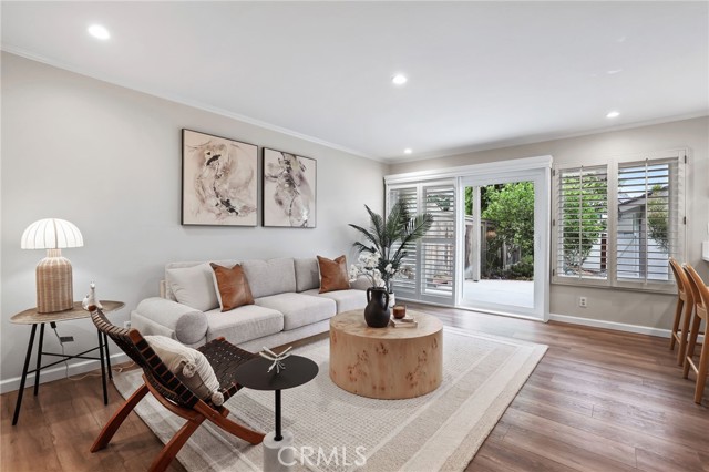 MLS #OC25179314 image #1