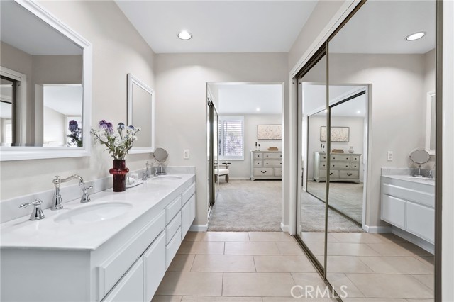 MLS #OC25179314 image #26