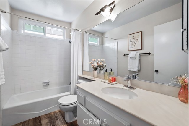 MLS #OC25179314 image #30