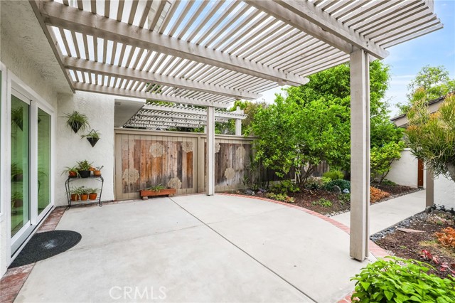 MLS #OC25179314 image #33