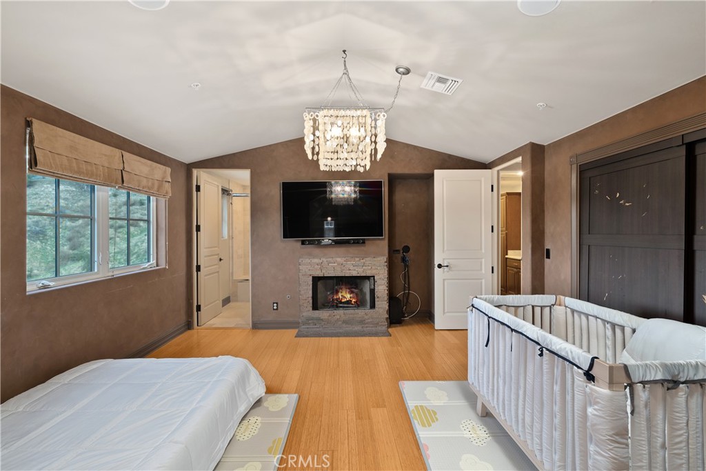 MLS #OC25179477 image #29