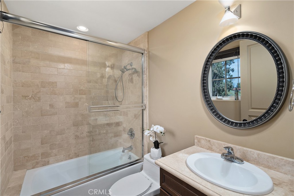 MLS #OC25179477 image #30