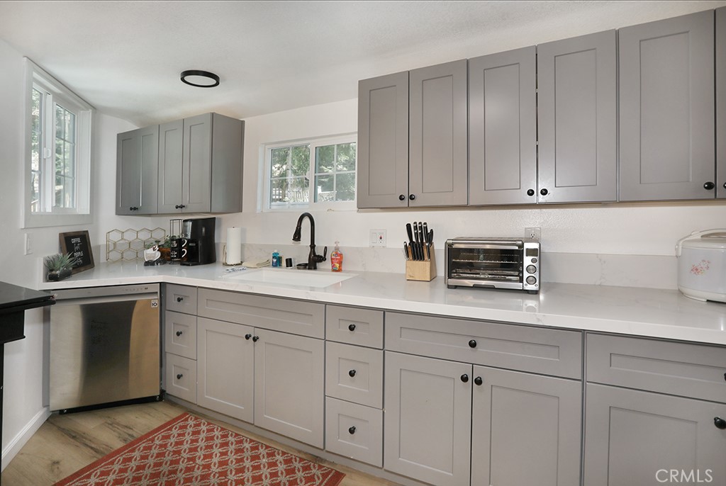 MLS #OC25179539 image #22