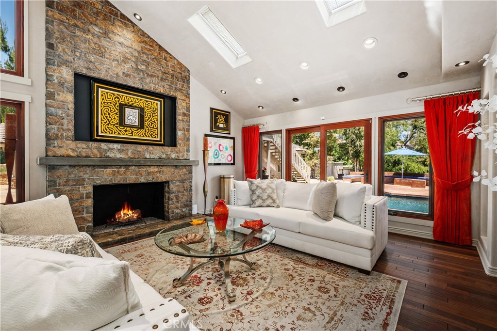 MLS #OC25179557 image #25