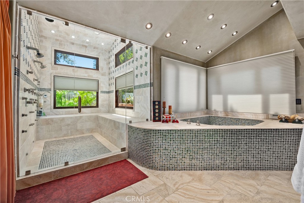 MLS #OC25179557 image #29