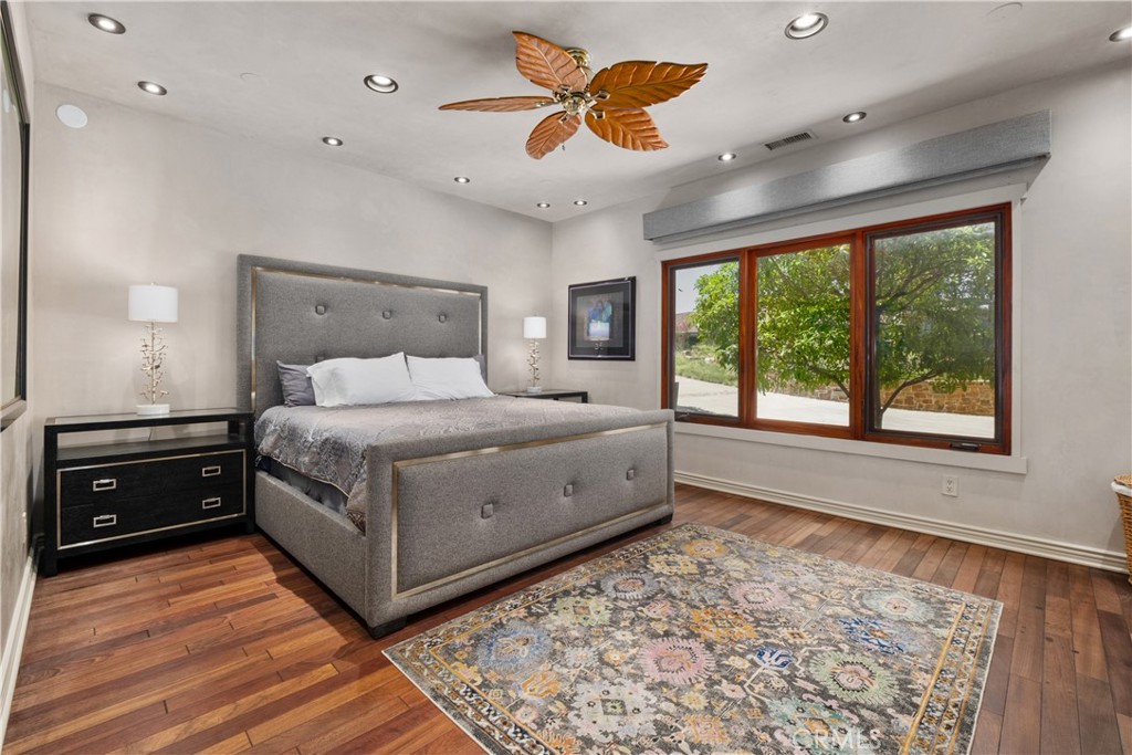 MLS #OC25179557 image #31