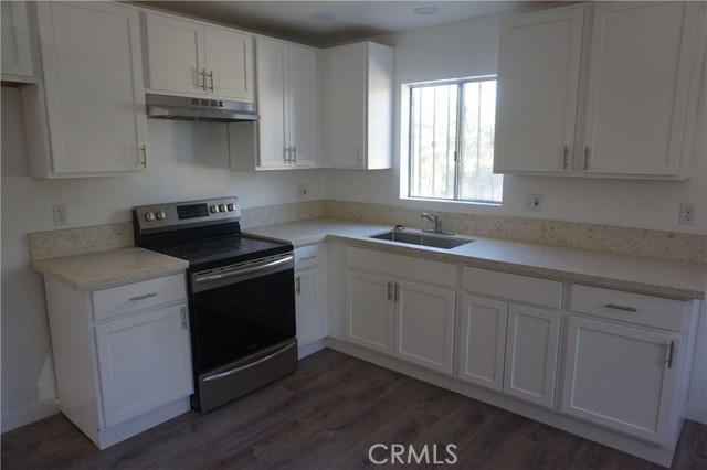MLS #OC25179623 image #1
