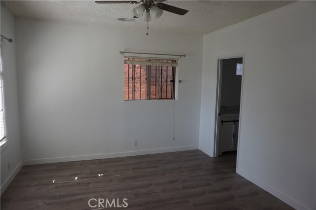 MLS #OC25179623 image #4