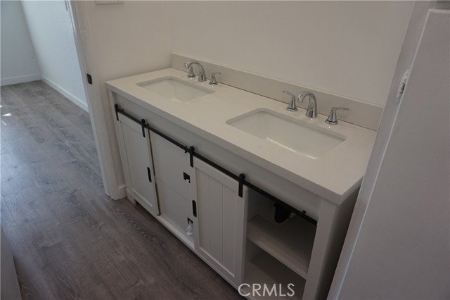 MLS #OC25179623 image #6
