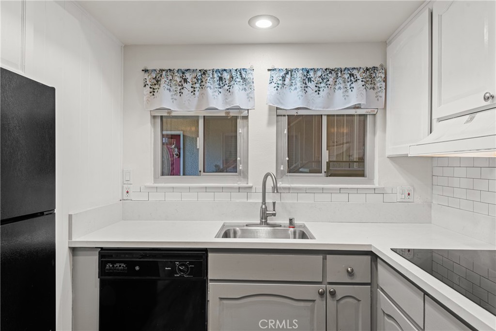 MLS #OC25179693 image #14