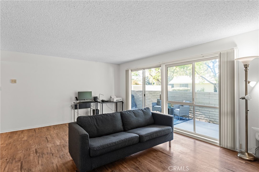 MLS #OC25179693 image #4