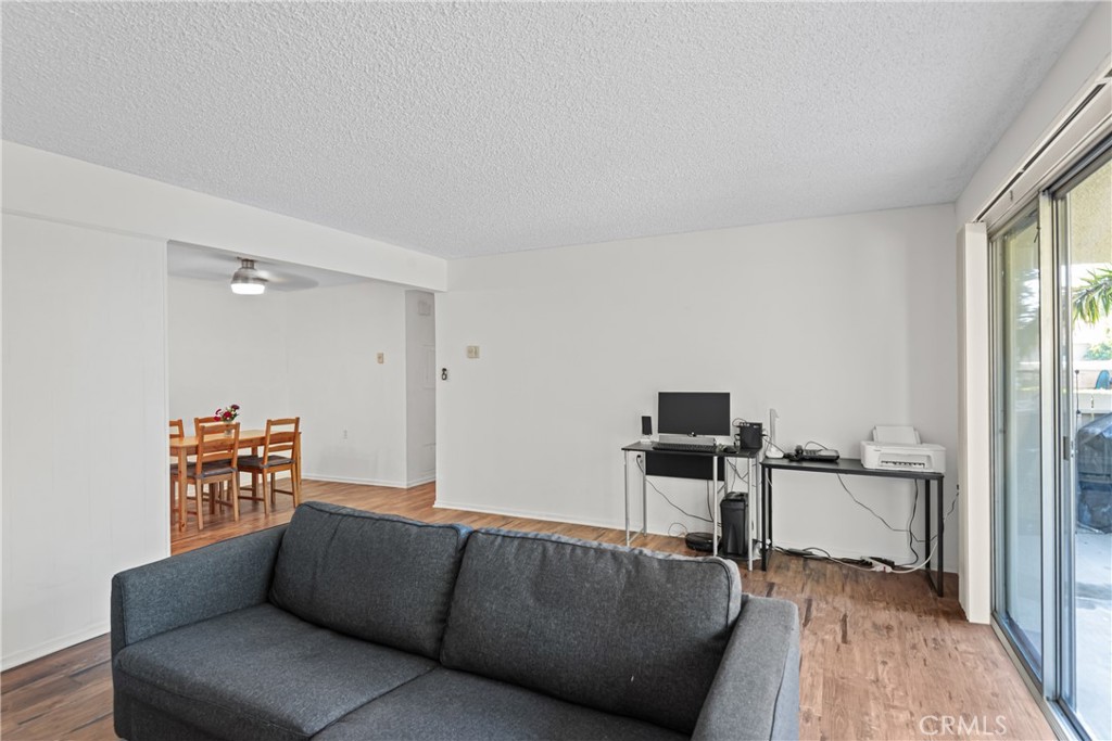 MLS #OC25179693 image #5