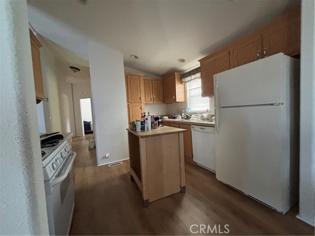 MLS #OC25179781 image #6