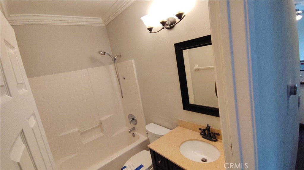 MLS #OC25179826 image #12