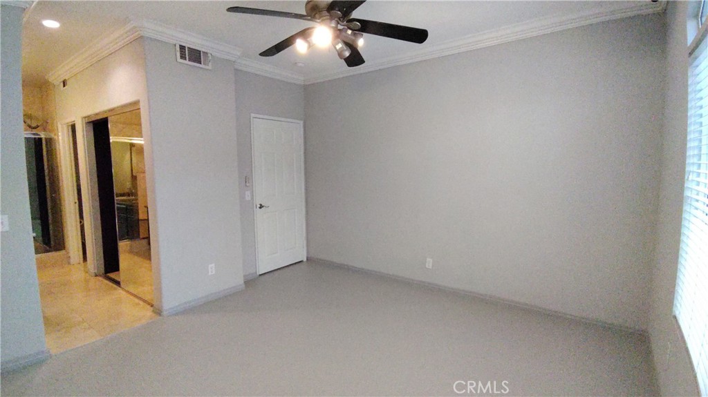 MLS #OC25179826 image #17