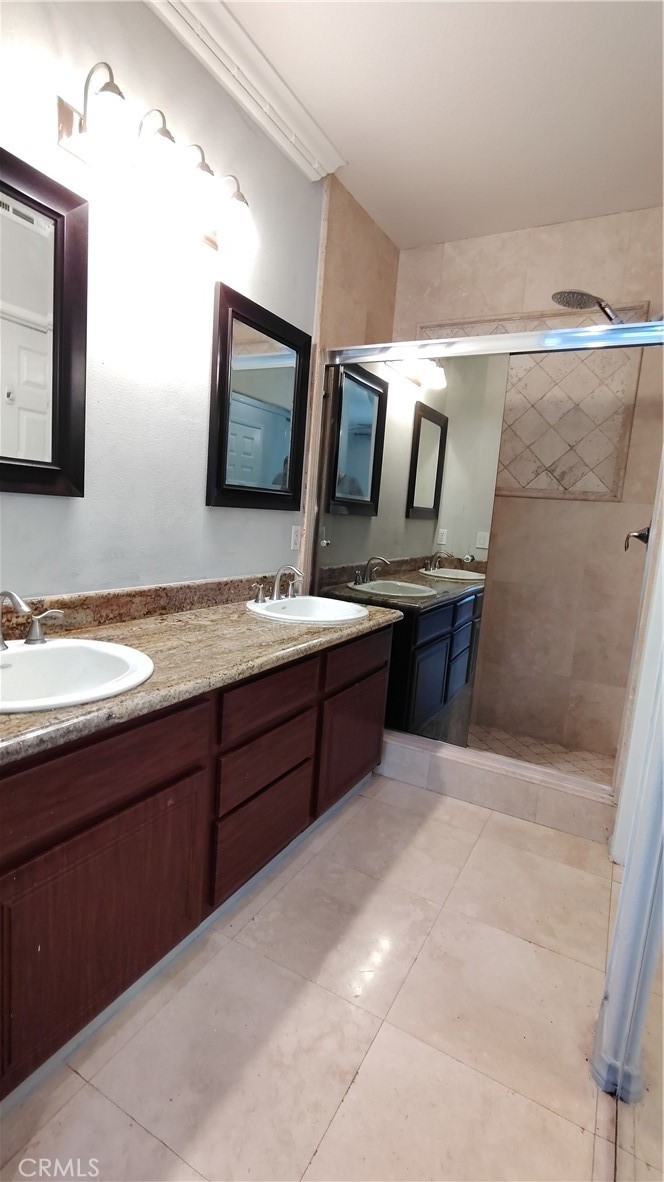 MLS #OC25179826 image #23