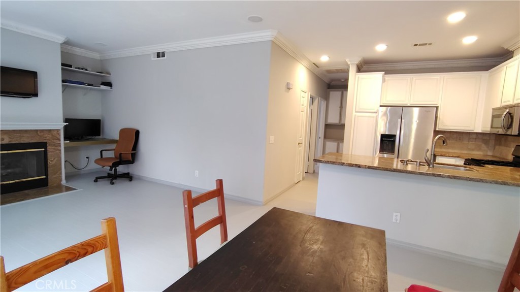 MLS #OC25179826 image #9