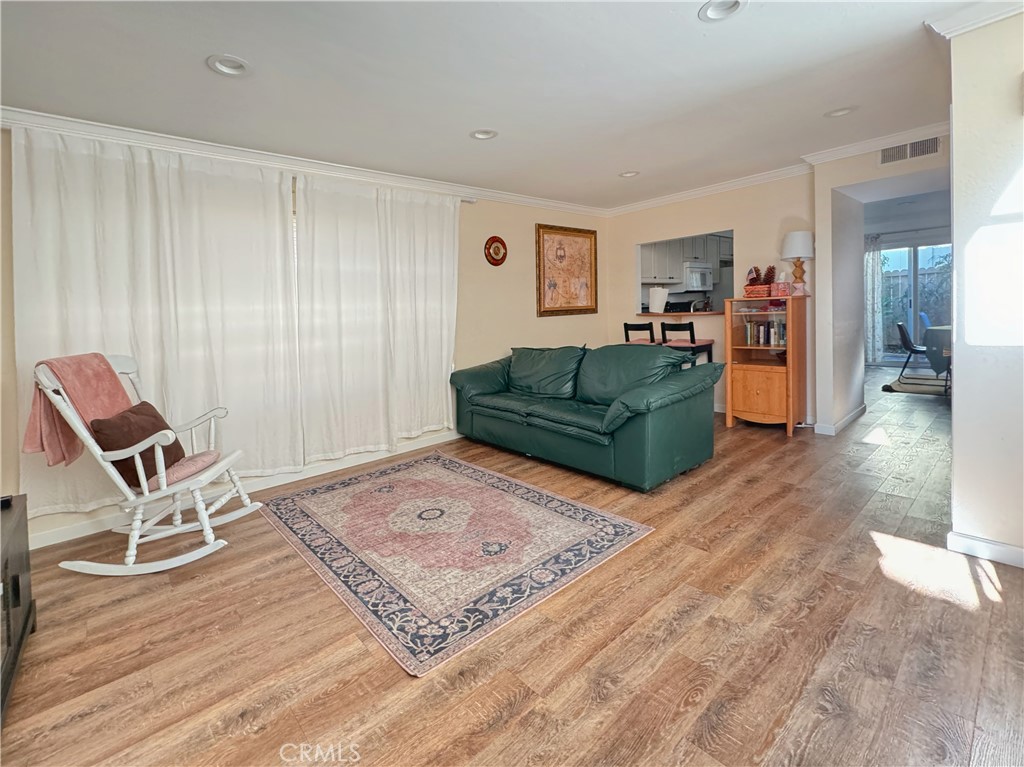 MLS #OC25179836 image #11