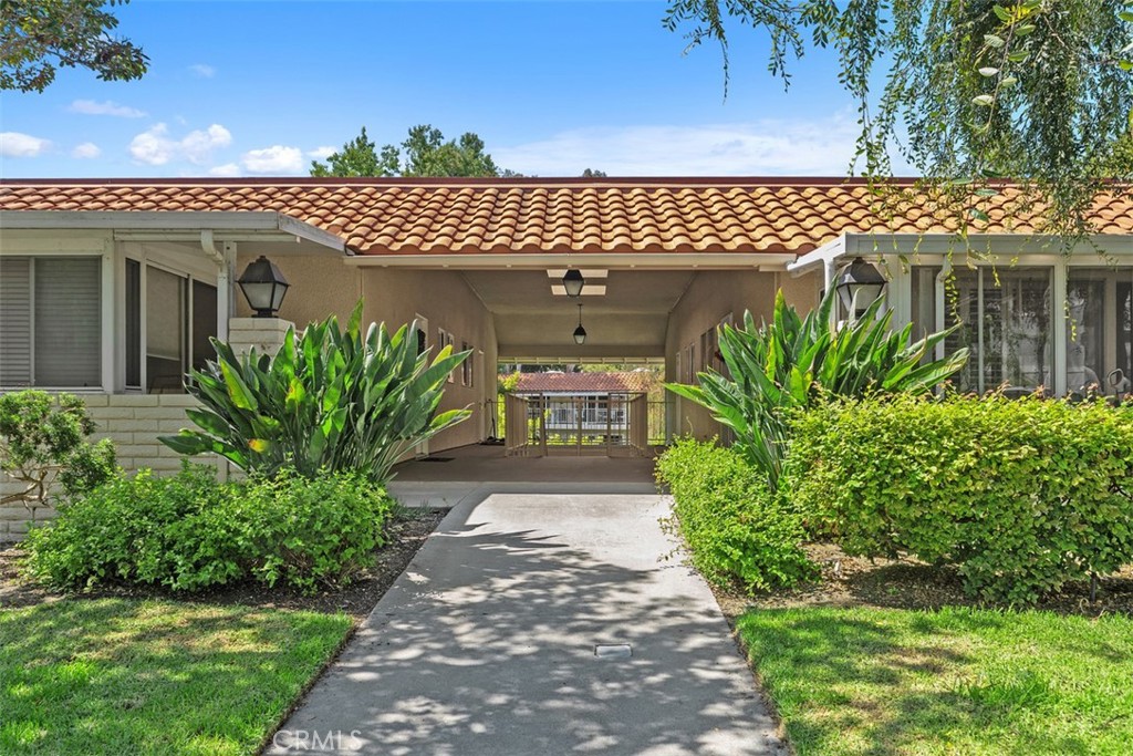 MLS #OC25179913 image #1