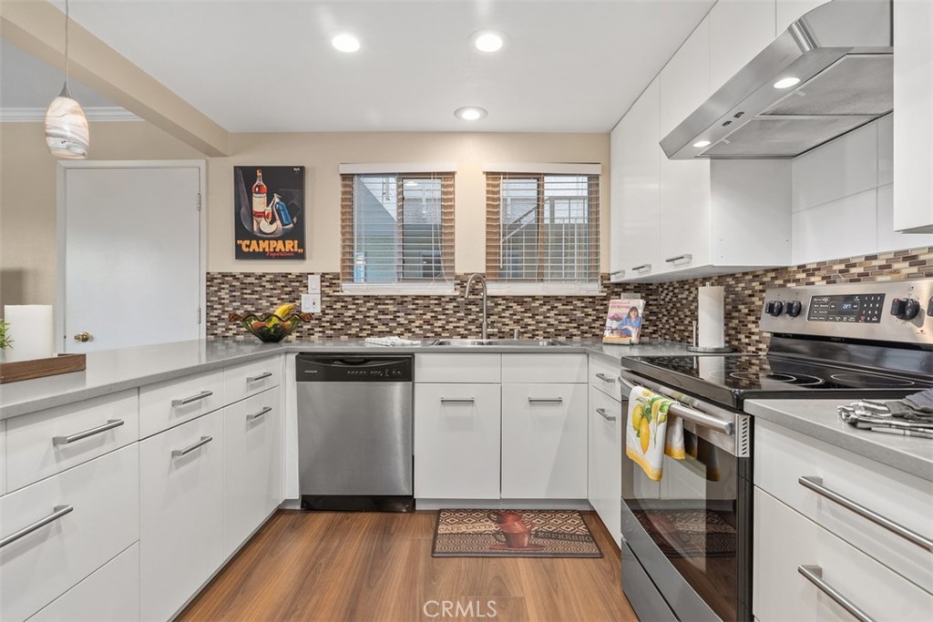 MLS #OC25179913 image #11