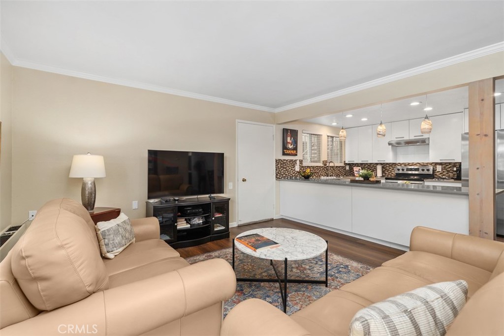 MLS #OC25179913 image #6