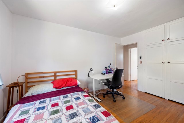 MLS #OC25180002 image #11