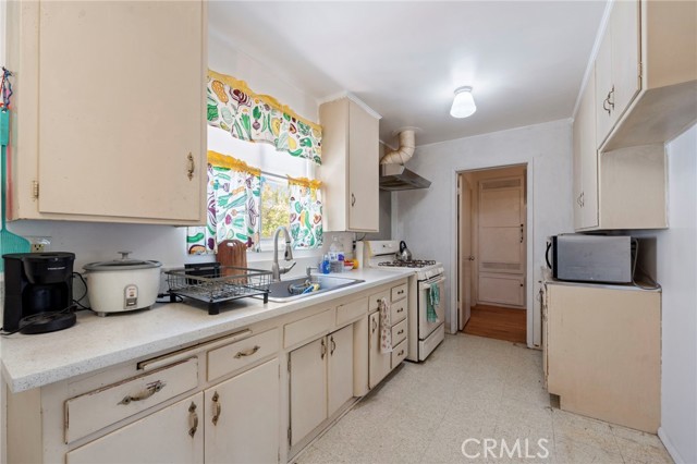 MLS #OC25180002 image #5