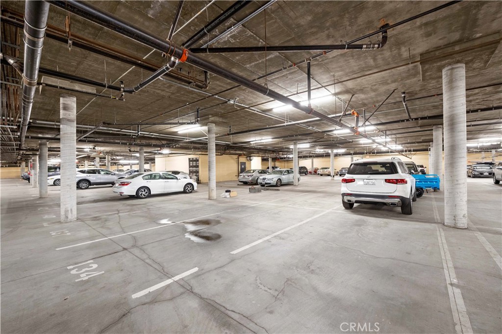 MLS #OC25180107 image #27