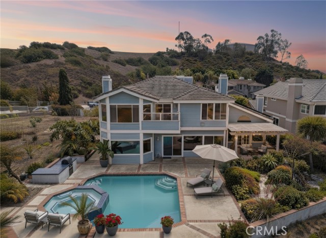 MLS #OC25180307 image #0