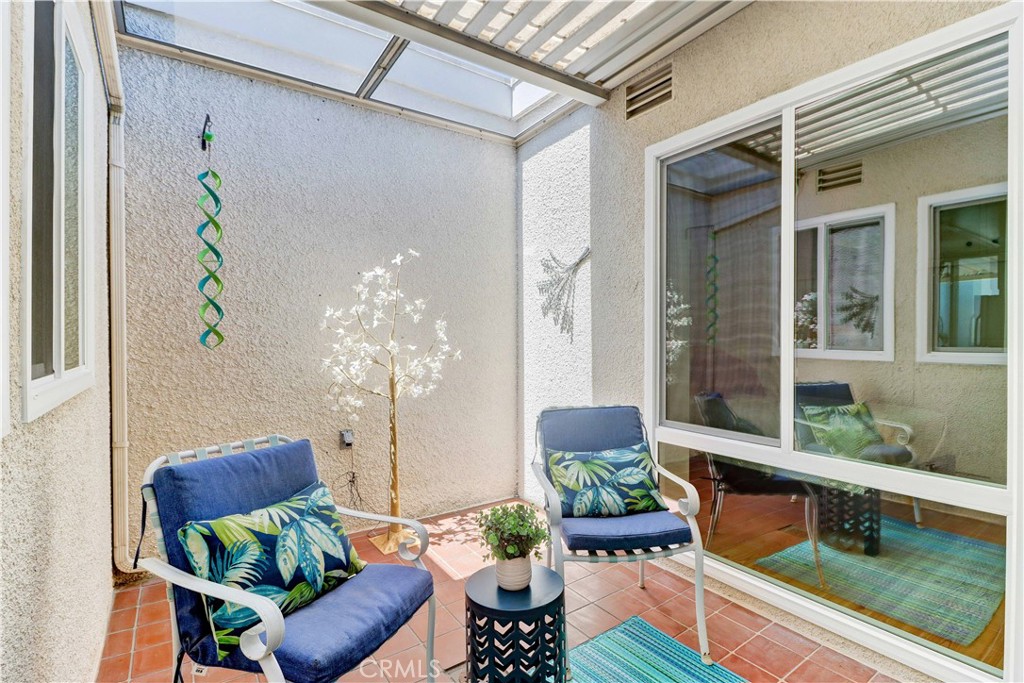 MLS #OC25180319 image #18