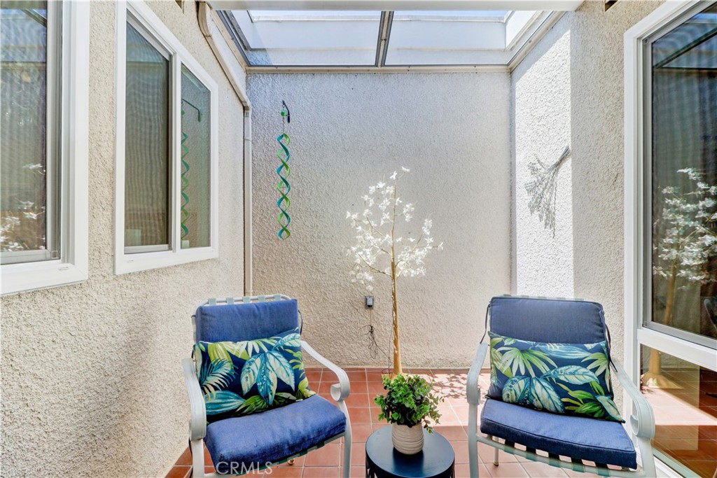 MLS #OC25180319 image #19