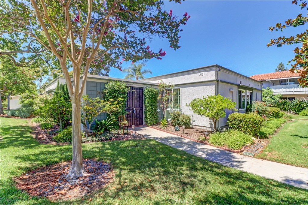 MLS #OC25180319 image #34