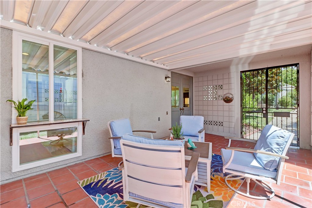 MLS #OC25180319 image #4