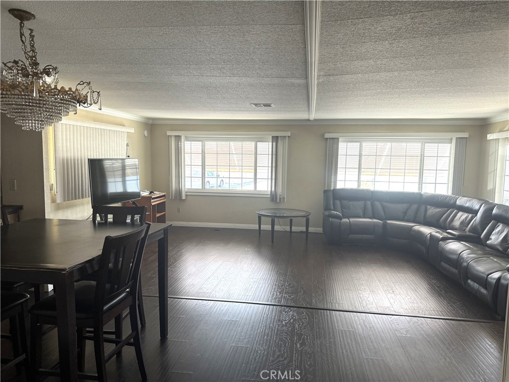 MLS #OC25180433 image #3