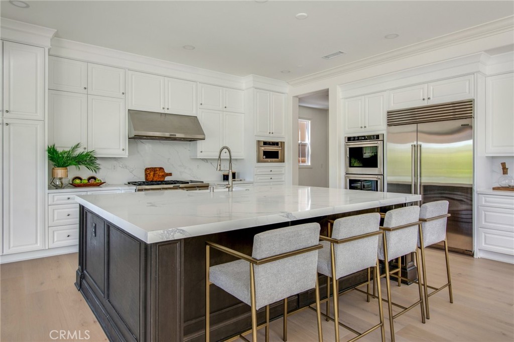 MLS #OC25180502 image #5