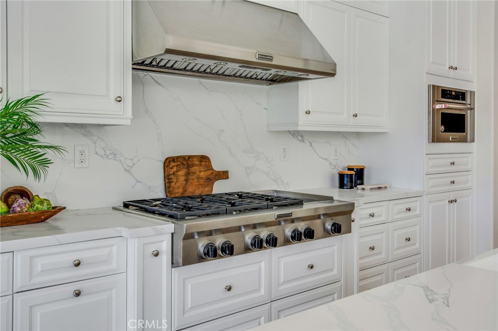 MLS #OC25180502 image #6