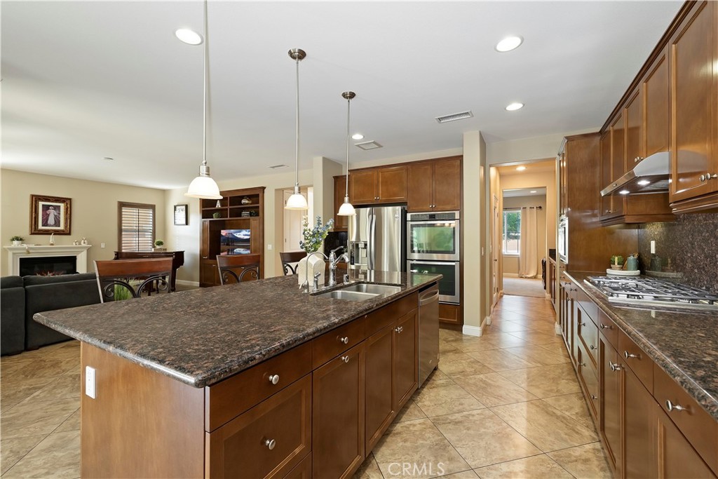 MLS #OC25180600 image #14