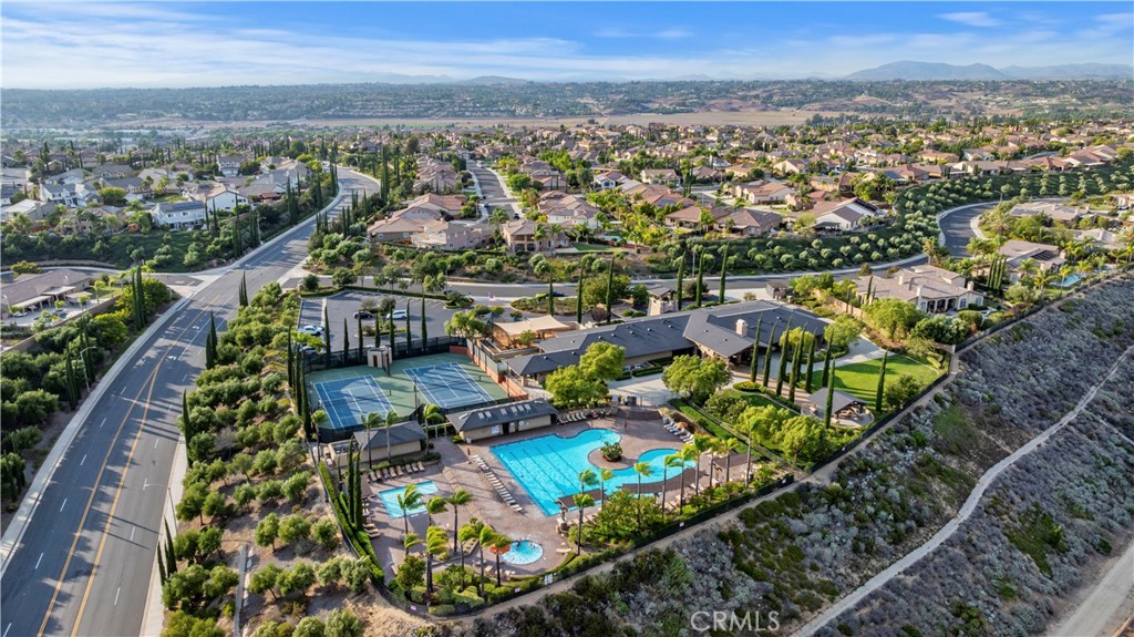 MLS #OC25180600 image #3