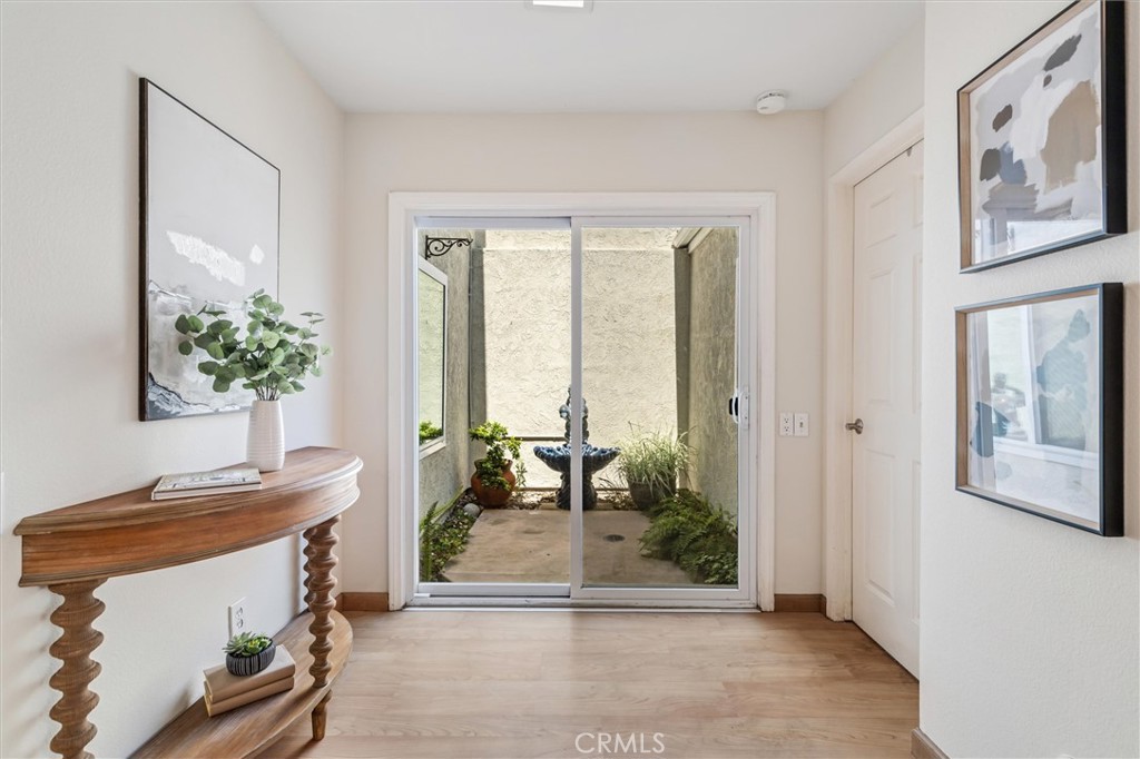MLS #OC25180726 image #10