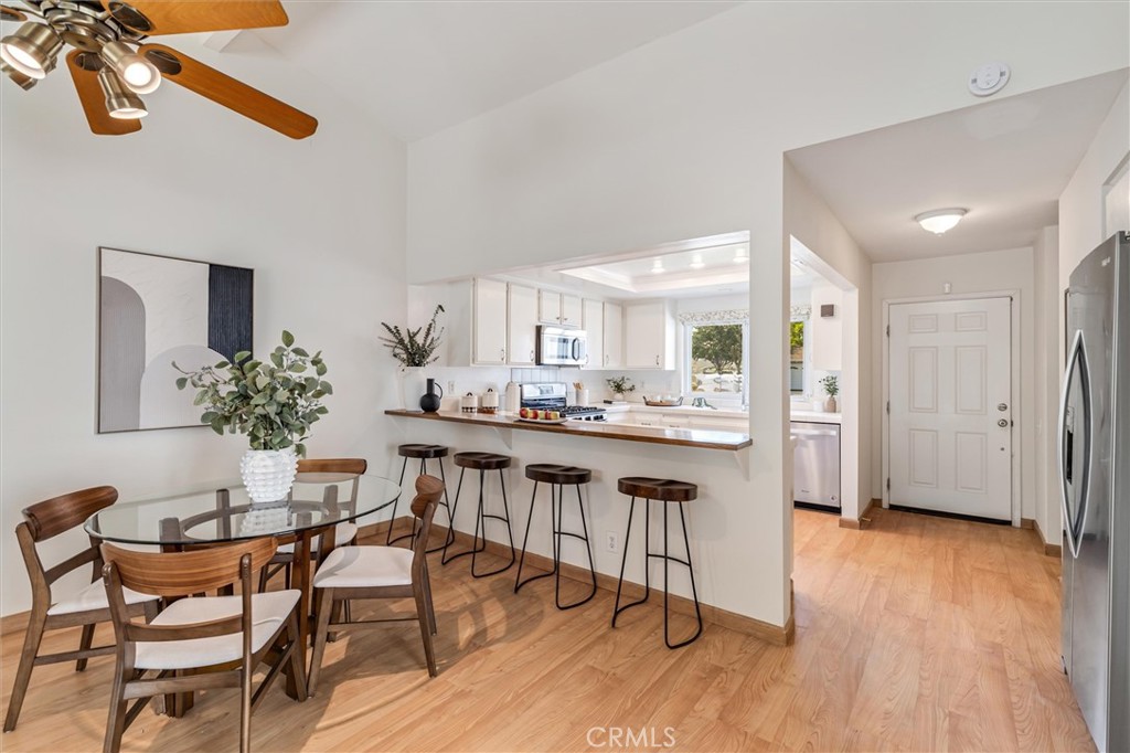 MLS #OC25180726 image #3