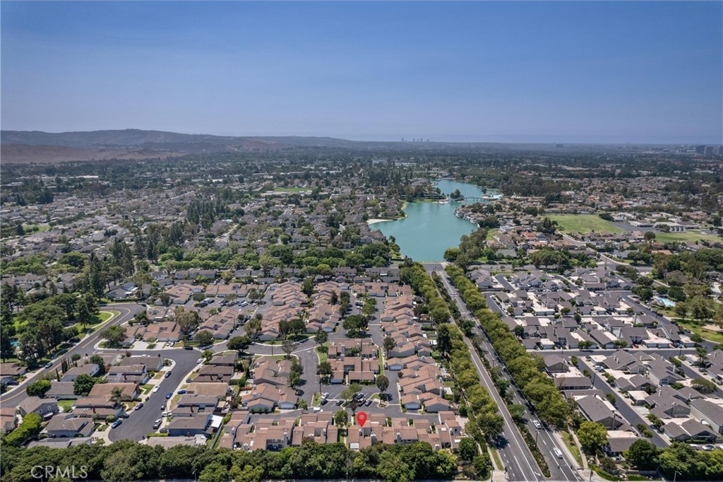 MLS #OC25180726 image #32