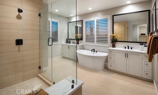 MLS #OC25180732 image #5