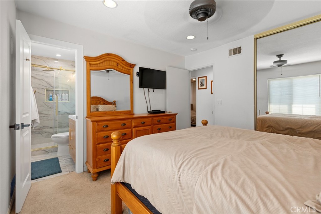 MLS #OC25180739 image #11