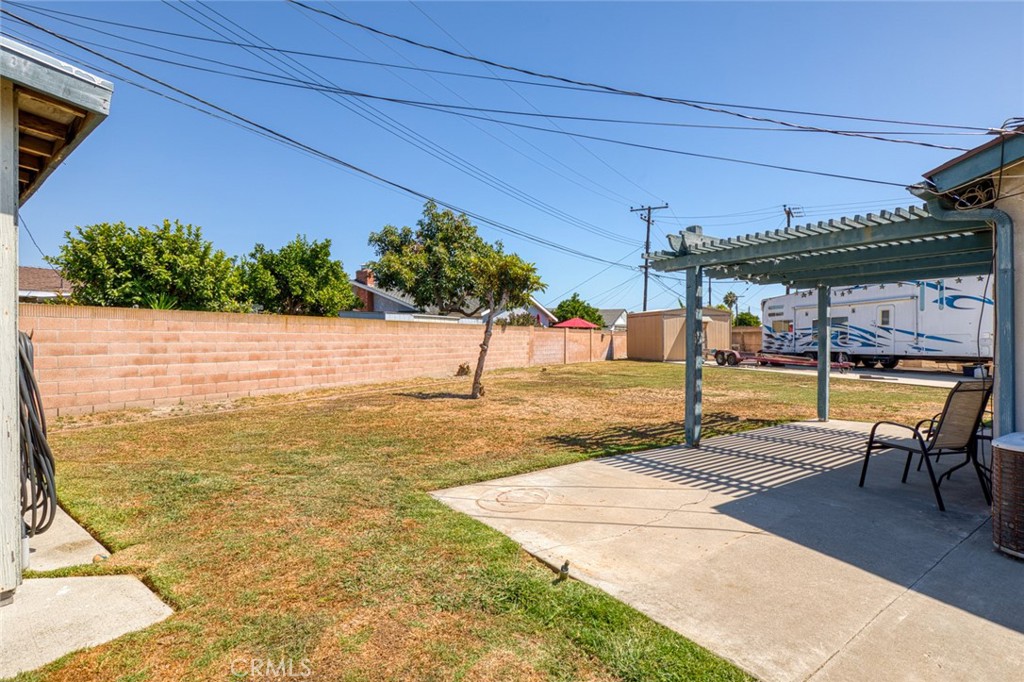 MLS #OC25180739 image #15