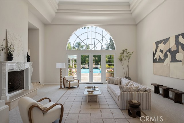 MLS #OC25180795 image #1