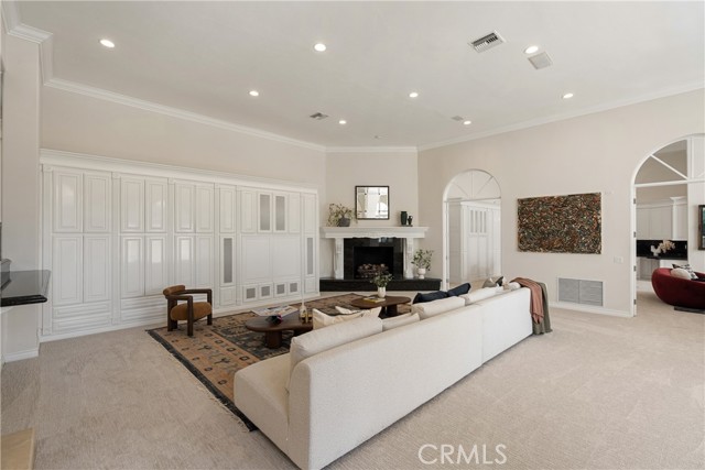 MLS #OC25180795 image #13