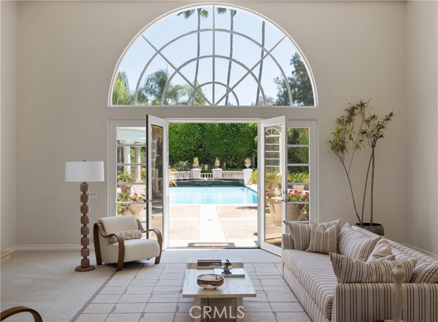 MLS #OC25180795 image #2