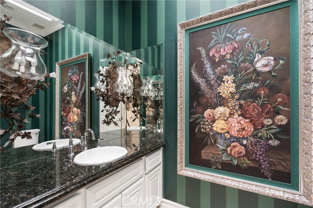 MLS #OC25180795 image #9