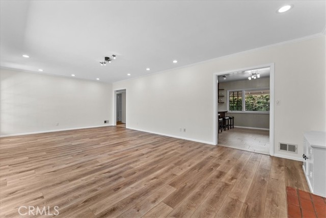 MLS #OC25180862 image #14