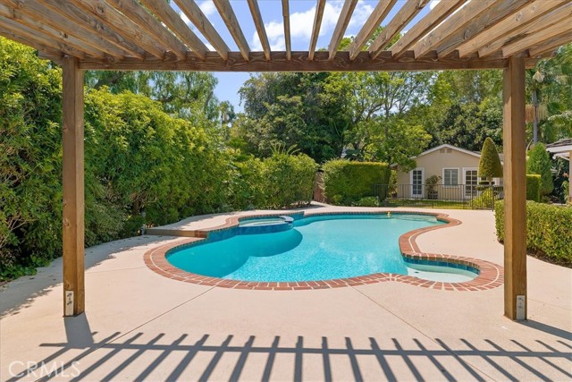 MLS #OC25180862 image #17